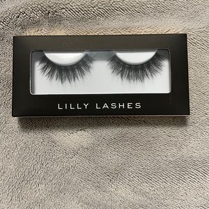 Brand new Lilly Lashes in Atlanta